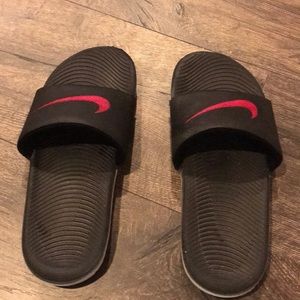Nike Slip-On Slides/Slippers Woman’s Size 6